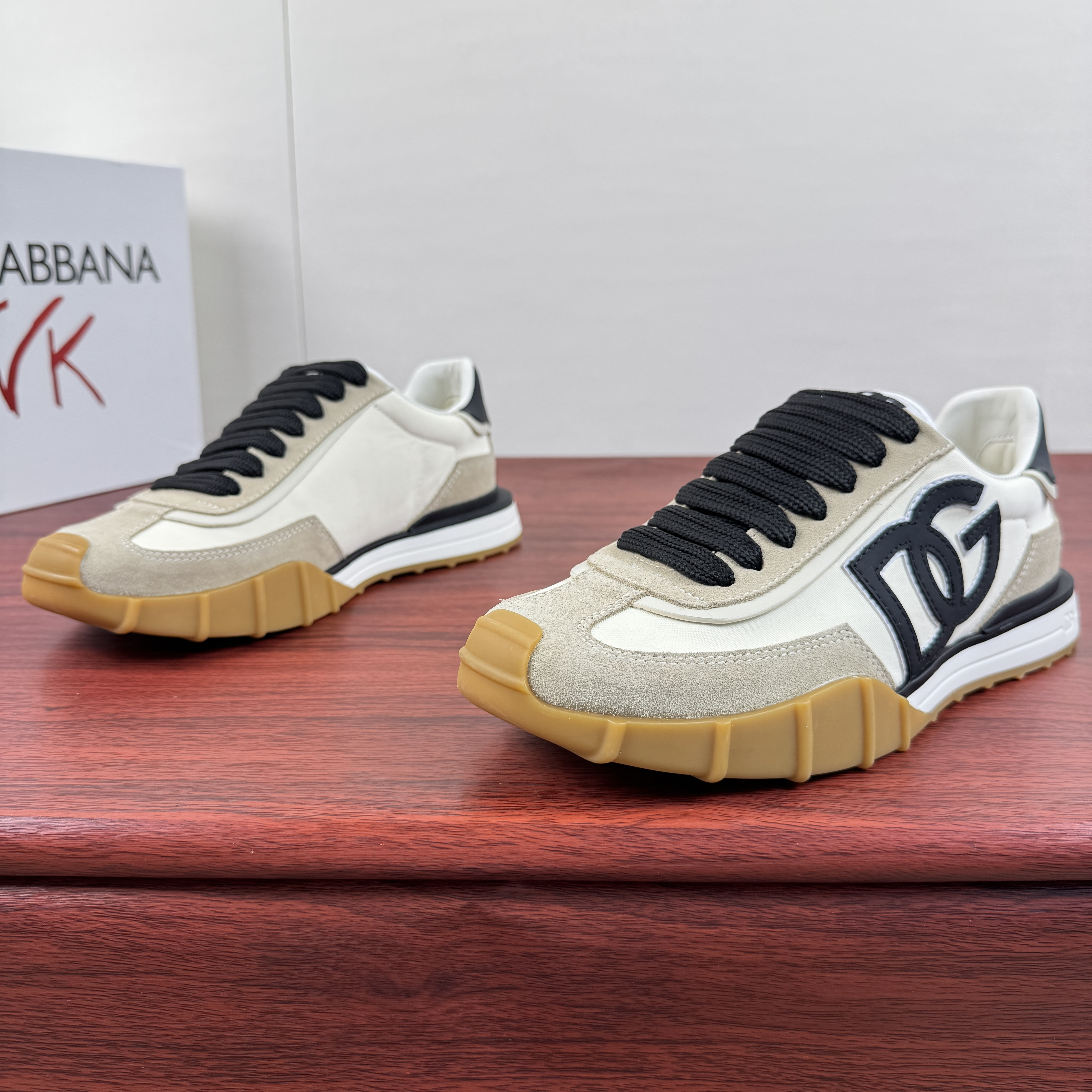 2026 year spring NEWest arrival big beautiful colorful mens designer Sneaker Casual designer shoes ~ top quality Mens Shoes sneakers EU SIZE 38-45