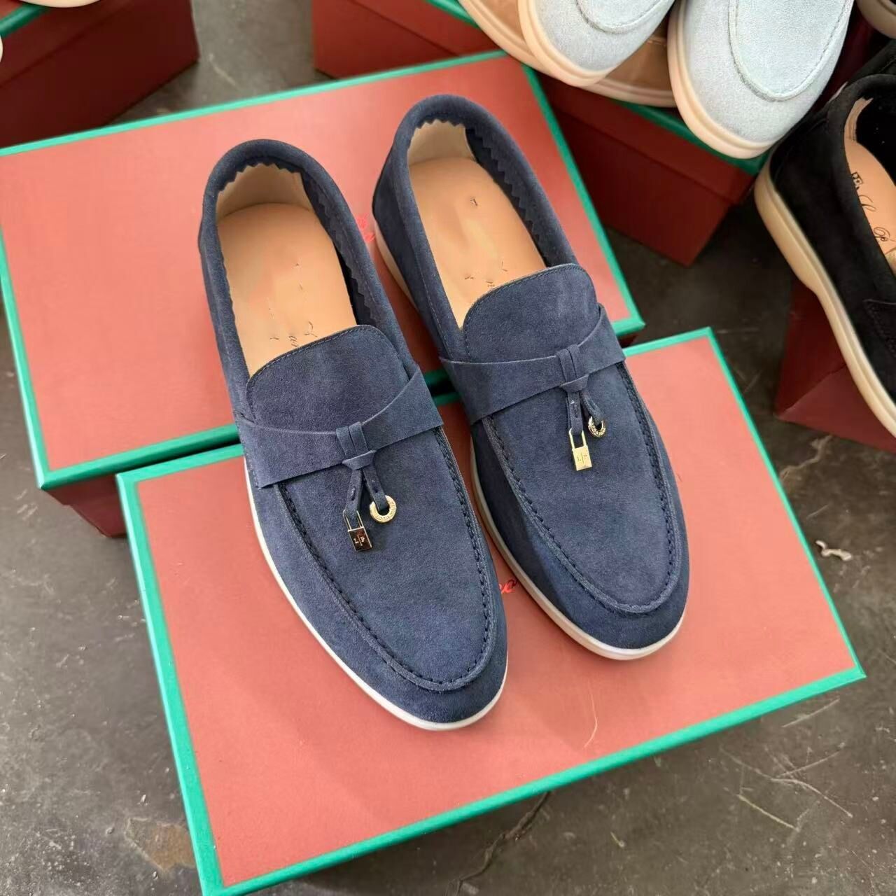 2026SSDesigner Men's loafers spring and Summer lazy people's soft-soled one-step bean shoes Men's casual fashion business versatile s