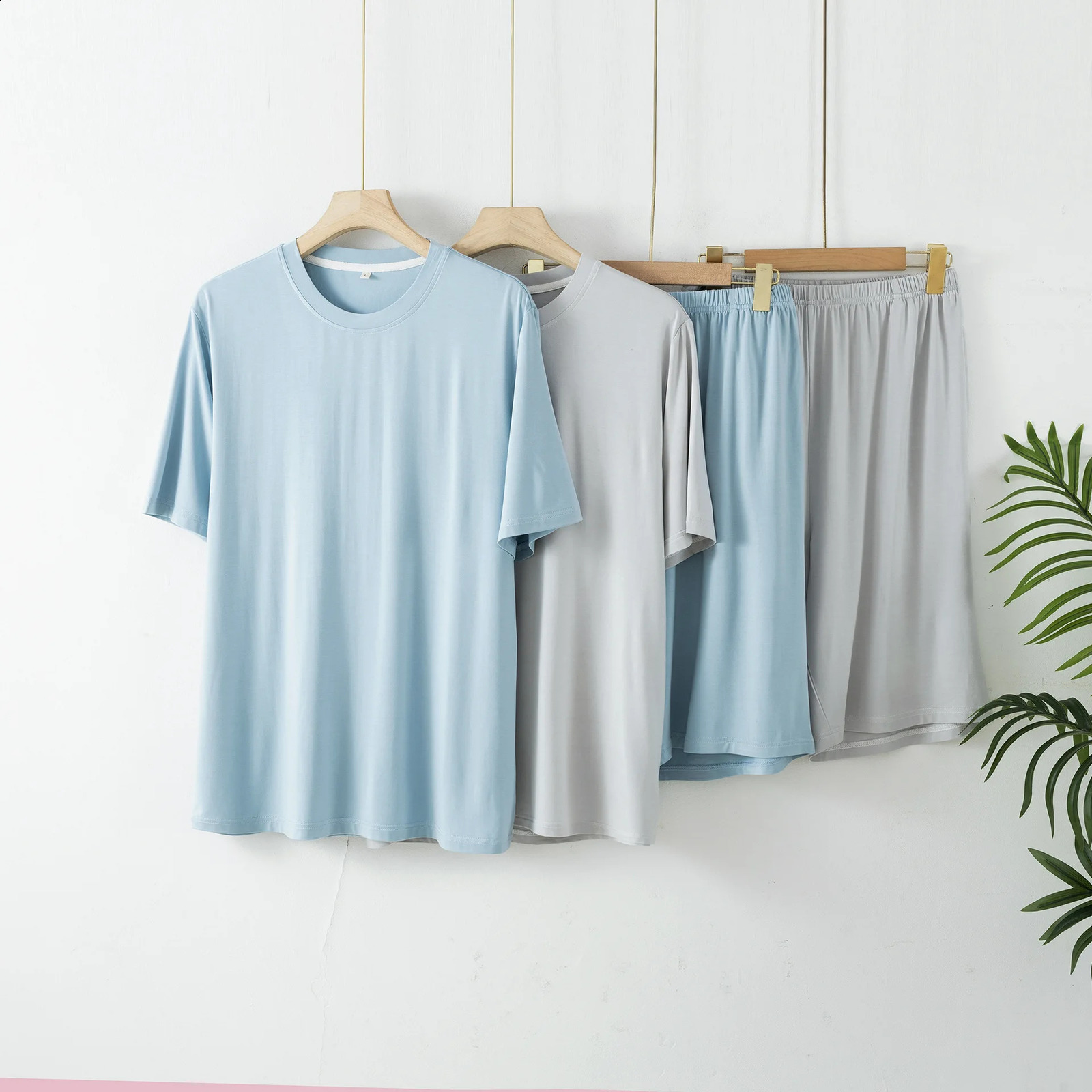Simple Solid Color Bamboo Fiber Mens Pajamas Short-sleeved Pullover Tops with Shorts Summer Thin Two-piece Loungewear Set 260602BJ