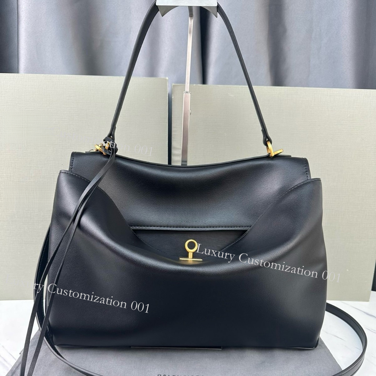 15A Clone Quality Paris Designer Headcoat Leather Material, Carrying Bag Large Capacity Tote One Shoulder Lock Commuting One Shoulder Handbag Bag