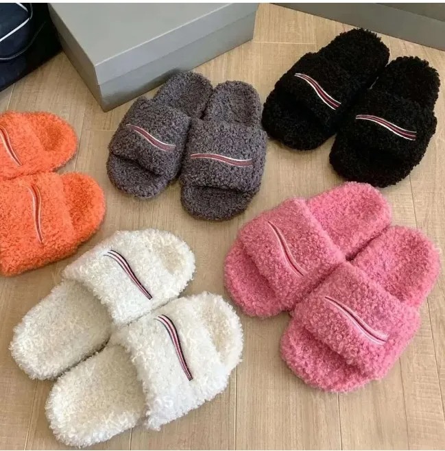 Luxury Paris Sandal Wool Fur Fluffy Furry Slides Designer Men Women Slippers Ladies Warm Letters Sandals Comfortable Slipper Size 35-46 Q260916