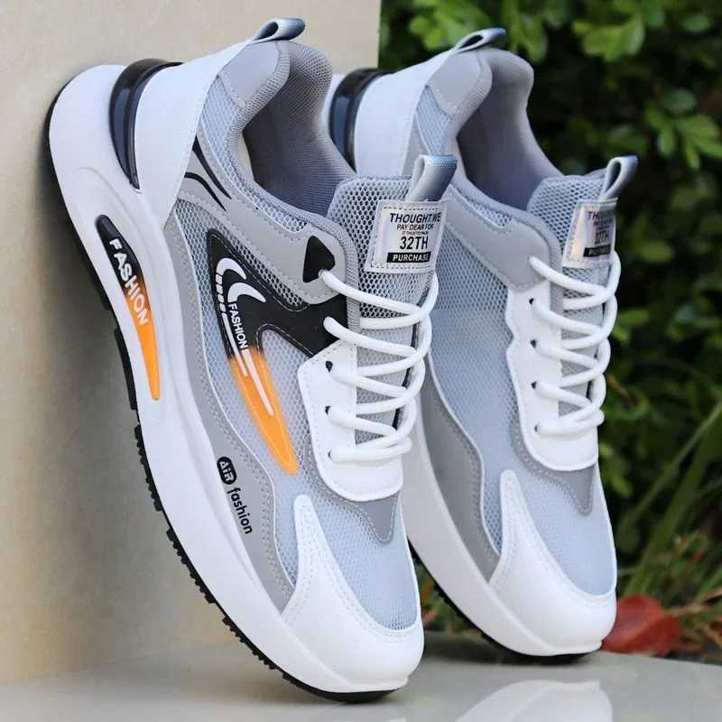 Style Mens Breathable Mesh Running Summer New Hollow out Sport Casual Wear Resistant Soft Bottom Leisure Shoes X260603