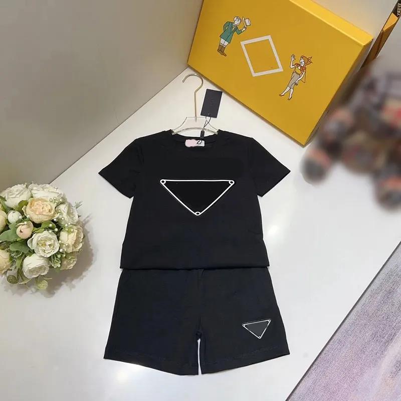 Luxury Designer Kids Clothes Boys Girls T Shirt Suits Kids Clothes Set P Triangle Brand Logo Cotton Clothing Suit Soft Loose Streetwear Tracksuit-image-1108786398
