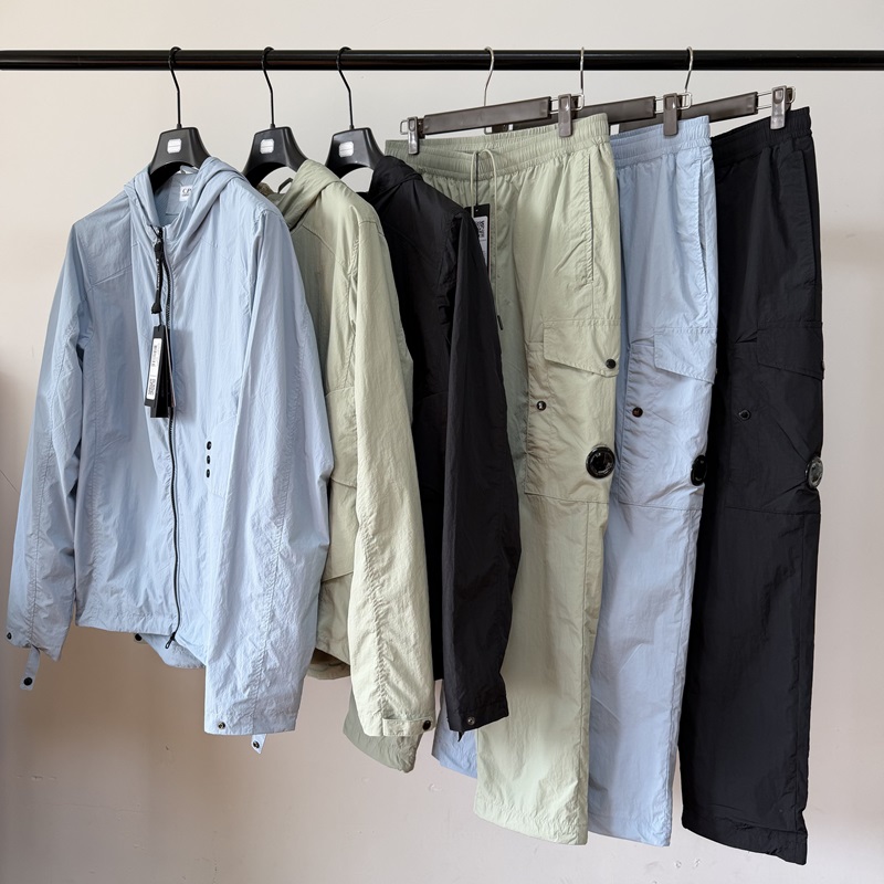 2026 New one lens 3 Color Cardigan zipper hoodie loose and breathable mesh nylon mobile badges goggles jackets and loose pants set Men's Tracks