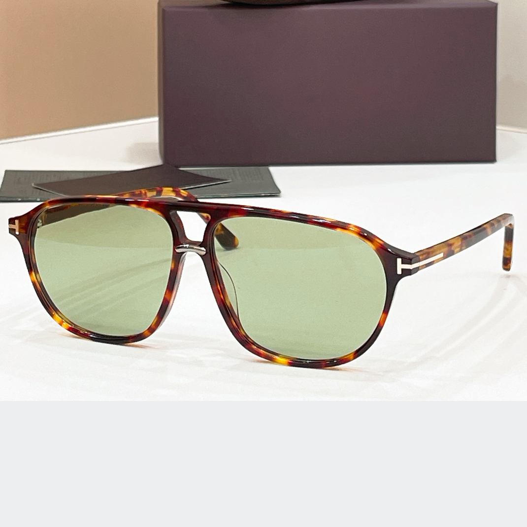 Conduite en plein air inspirée par les créateurs 6 Surdimensionnées 8 Lunettes de soleil de luxe abordables, parfaites pour les voyages 9 Livrées