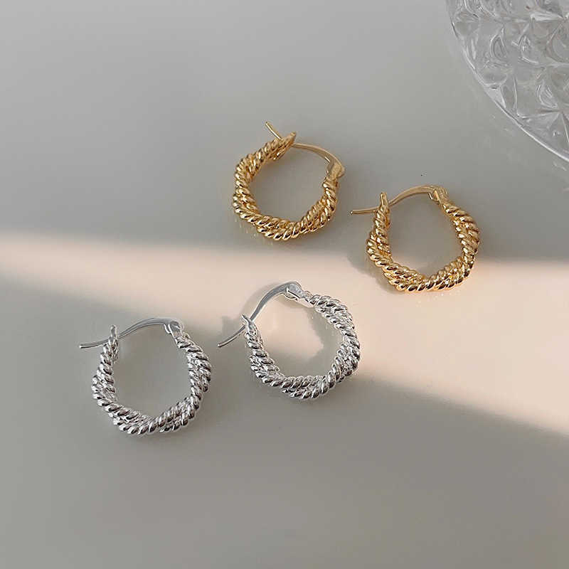 Hoop Twine Twists New Circle Earring For Women Simple Temperament Hyperbole Silver Color Metal Hip-Hop Ear Jewelry Gifts M260604