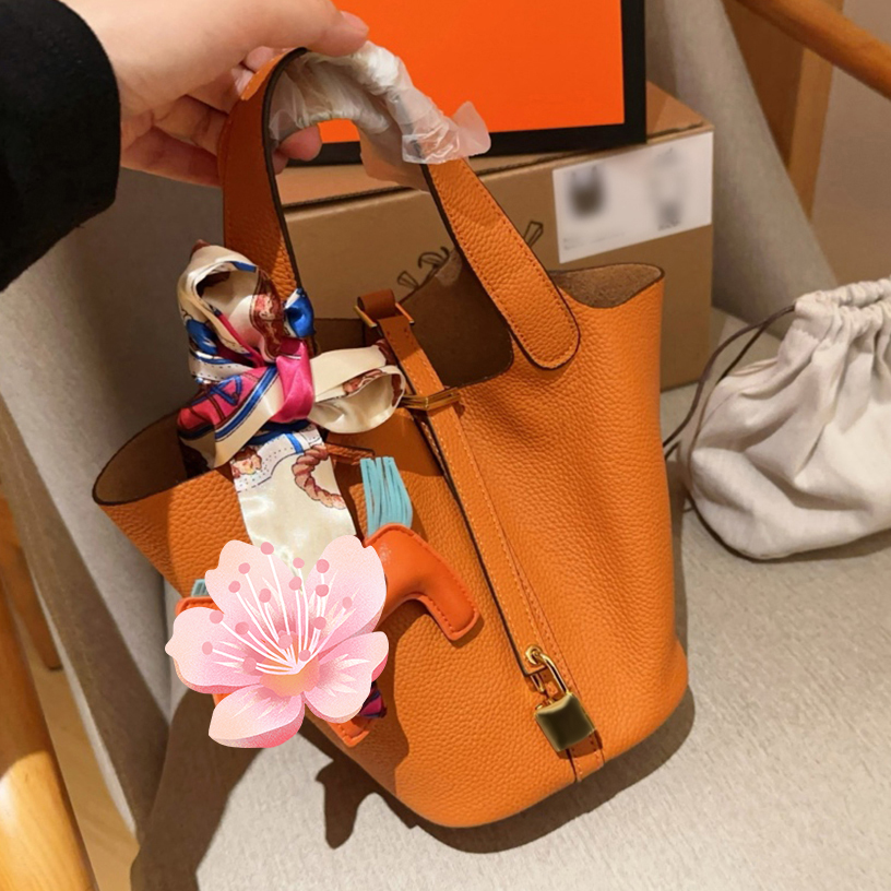 Shoulder Bags Designers Woman Designer Bags Handbag High Quality Genuine leather 18CM 22CM Togo with Gold or Silver Lock Handbags Small Tote Bag-image-995287949