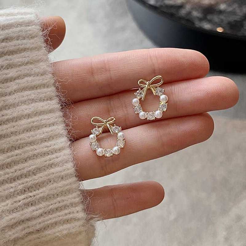 Bow Hollow Out Round Rhinestones Stud Earrings for Women Temperament Fashion Imitation Pearl Ear Studs Party Wedding Jewely K1 M260604