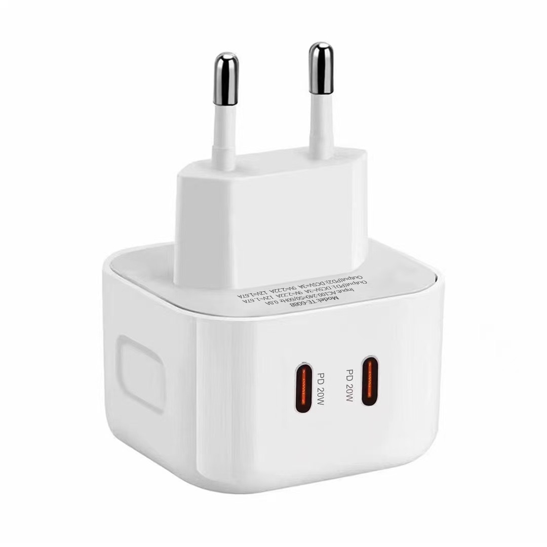In stock: CE/ROHS certified PD40W mobile phone fast charging adapter, dual-port British standard Apple watch/tablet charger.-image-1108977962