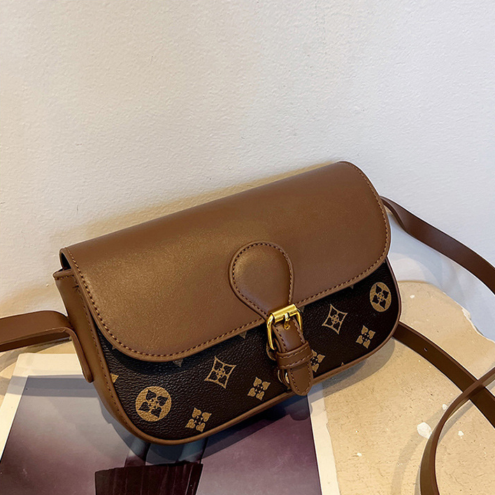 Elegant womens bag 2026 new vintage print design square bag fashionable trendy item classic versatile shoulder bag crossbody bag