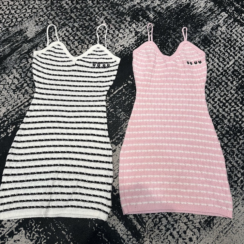 Robe de luxe à bretelles Spaghetti 2 couleurs, Mini robe rayée Sexy pour femmes, robe tricotée slim pour fête d'anniversaire