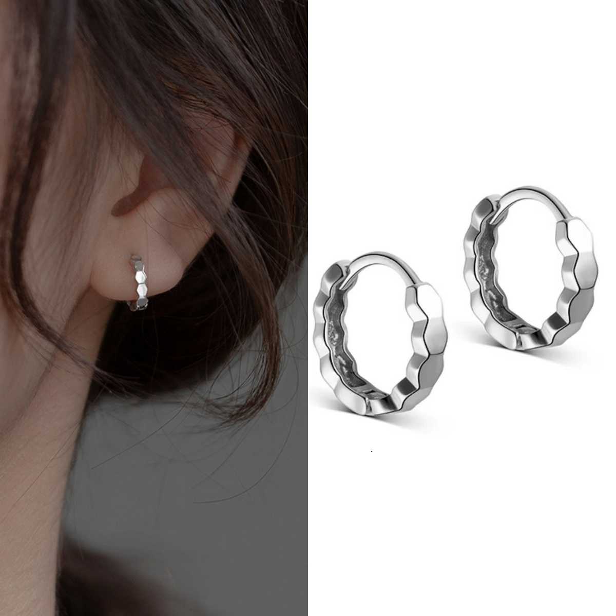 Color Silver New Simple Fashion Geometric Faceted Huggies Earrings Buckles For Women Charms Hoop Earrings Girls Party Jewelry M260604
