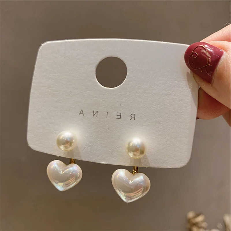Heart LATS Contracted New Fashion Pearl Fine Earrings Joker Sweet Elegant Temperament Women Drop Earring Fashion Jewelry M260604