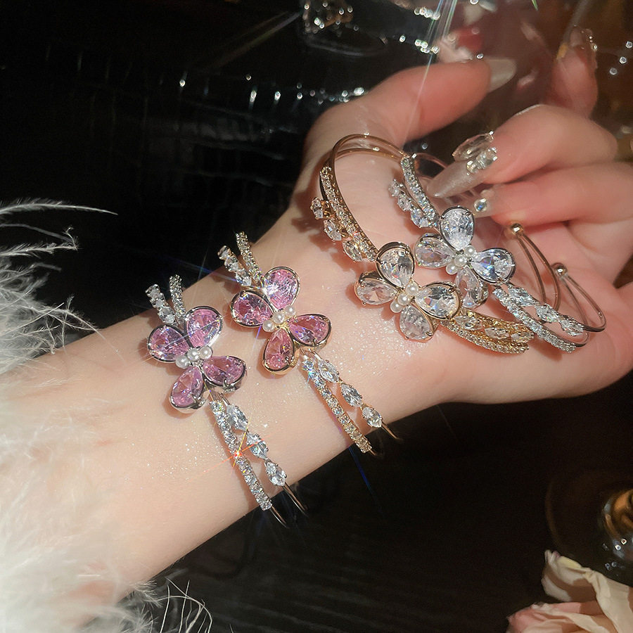 Super Shiny Zircon Butterfly Double-Layer Open Bracelet for Women, Korean Style, Sweet and Elegant, Versatile, Light Luxury, High-End Jewelry-image-1108965840