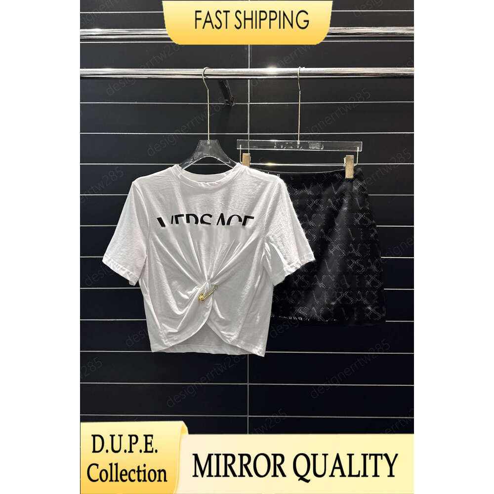Designer Safety Pin T-Shirt and Rhinestone Skirt 2 Piece Set Luxury Letter Print Crop Top Pleated Mini Skirts High Street Luxury Women Co-ord Sui-image-1109298708