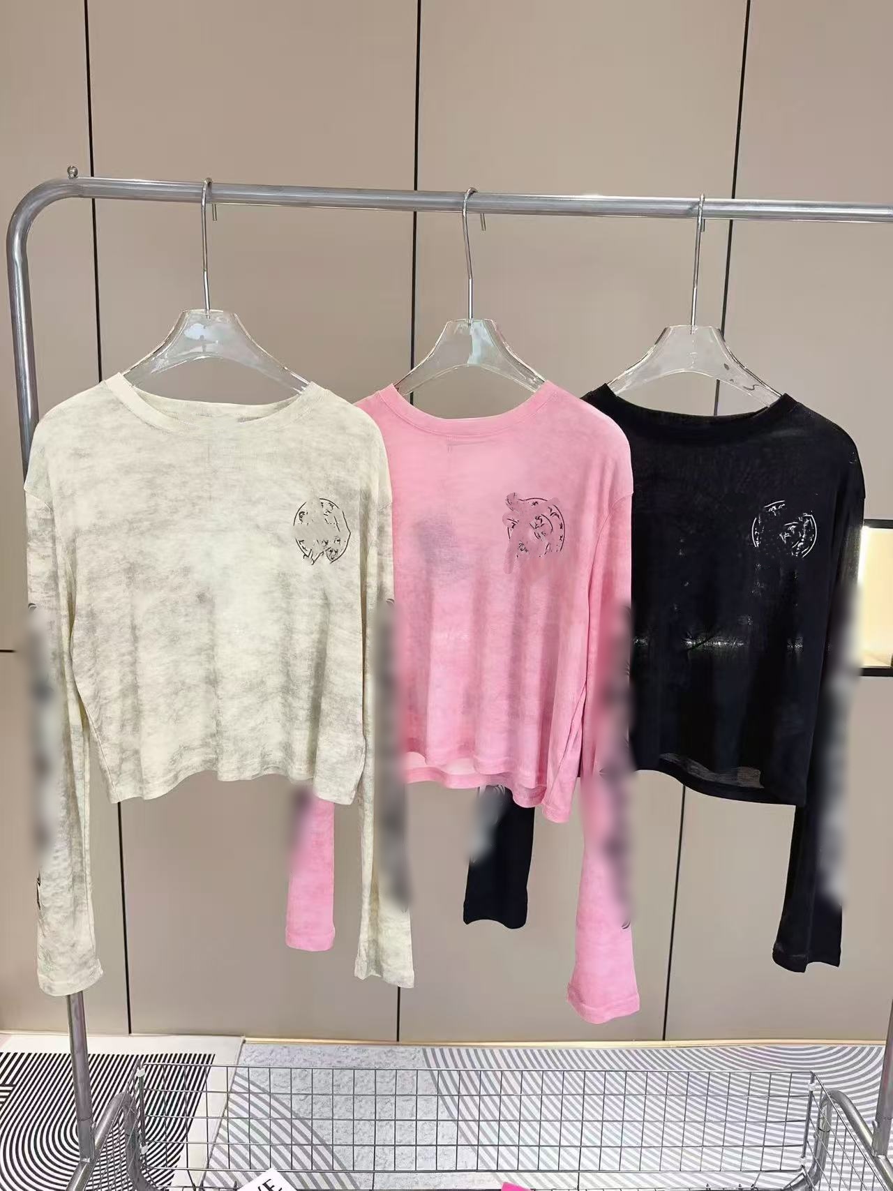 C Washed tie-dye printed long-sleeve shirt with streetwear casual style, high-waisted cropped slim-fit thin layering top