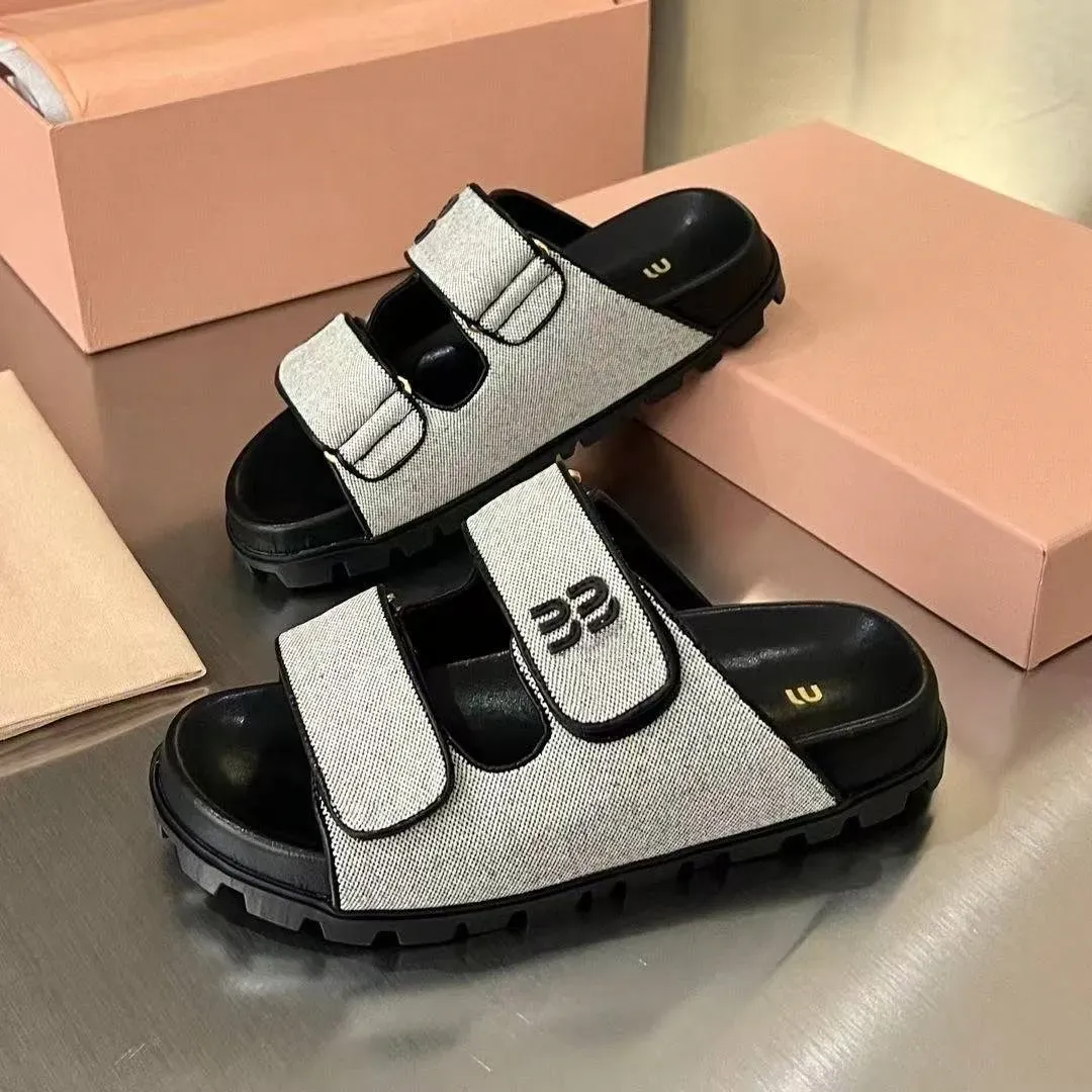 2026 Designer Summer Women's Fashion Double Buckle Beach Slippers Comfortable High Quality Luxury MM Sandals casual flat shoes for women