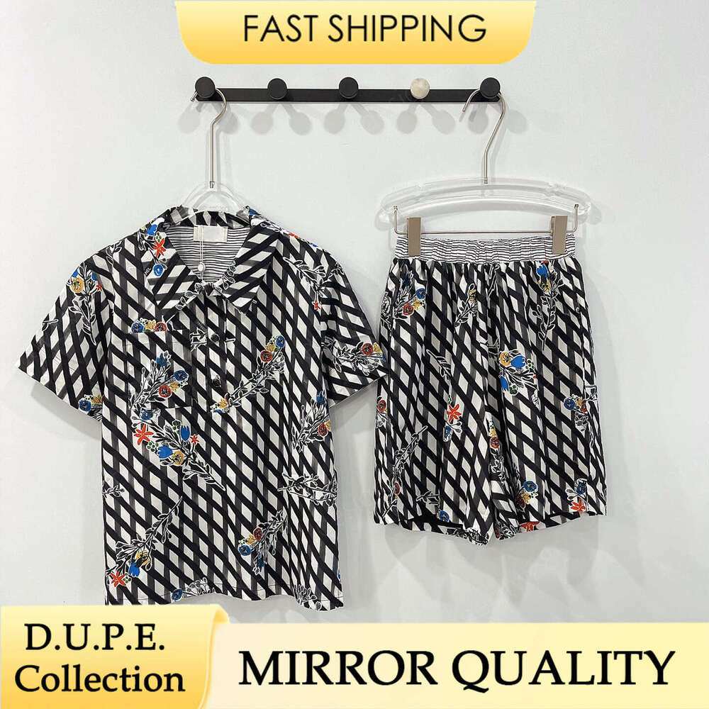 CC Designer Shorts Set Luxury Brand Geometric Floral Outfits Two Piece Short Sleeve Shirt Shorts Suits Matching Sets Summer Beach Conjunto-image-1109289689