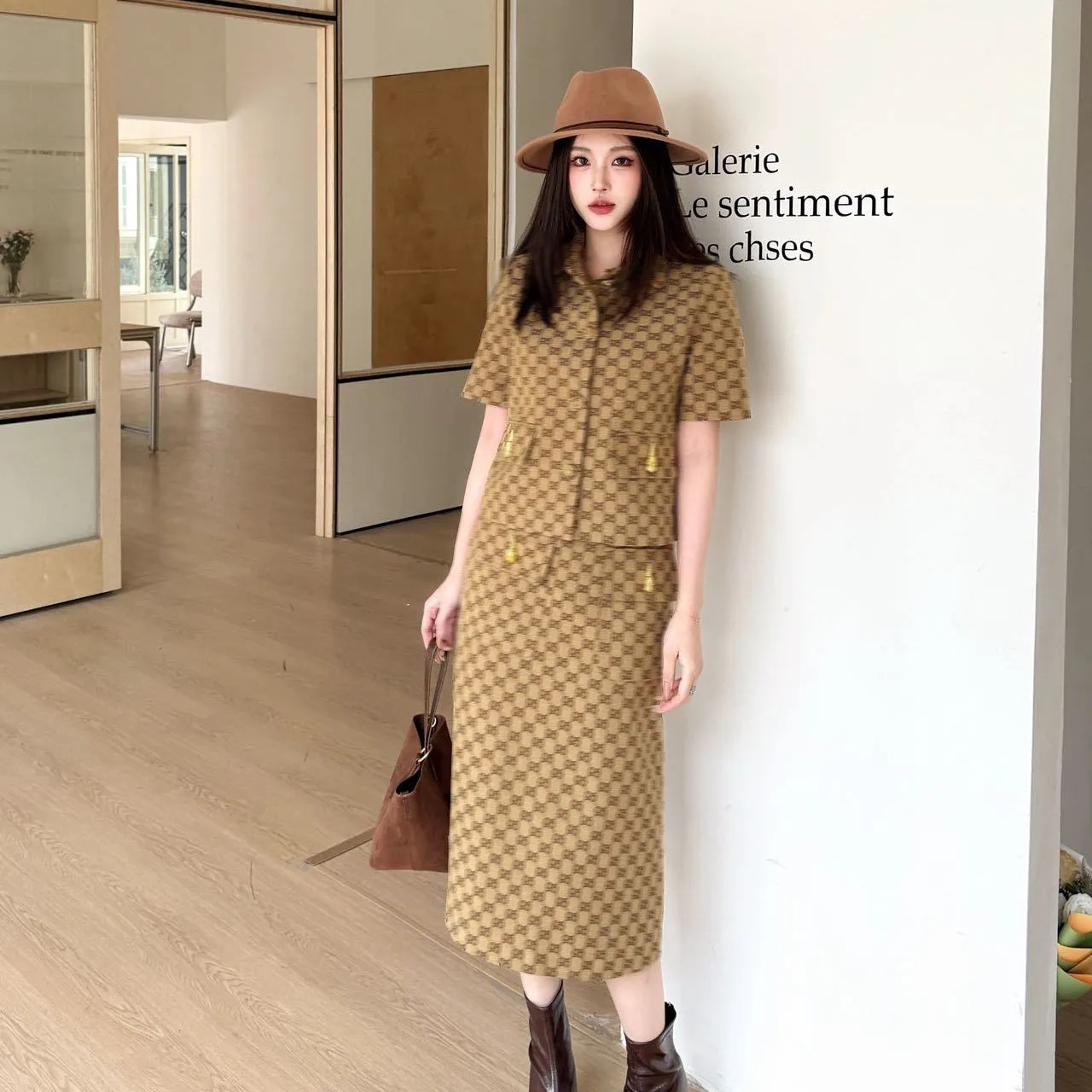 Designer Women's Two Piece Dress Full Letter Short Jacket Top and Skirt Set Summer Shorts with Belt Luxury Trench Coat Women Fashion