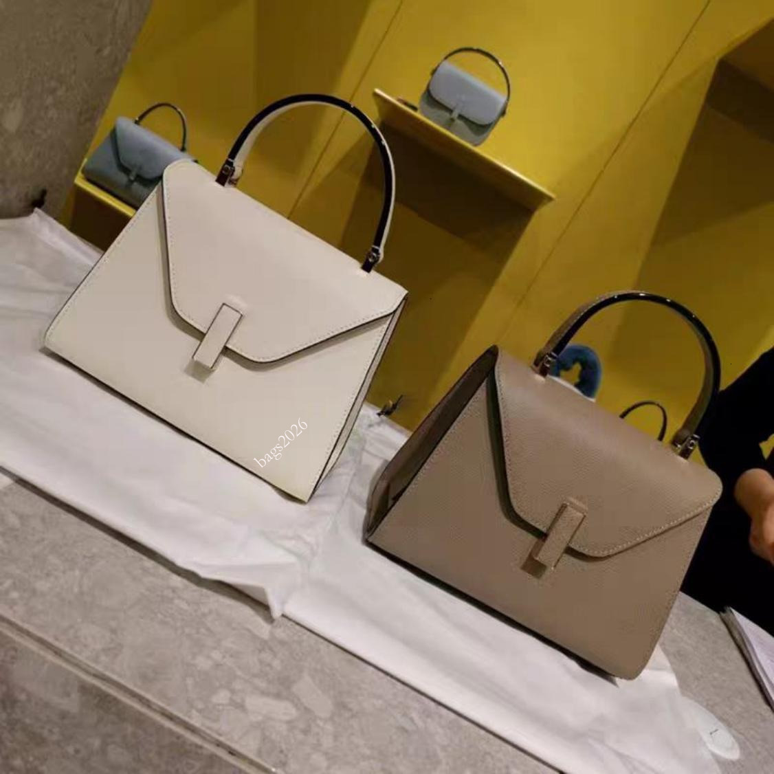 2026 new designer bag Top quality valextra luxury tote bag fashion classic Hot selling tote bag luxury essential for commuting valentine's day