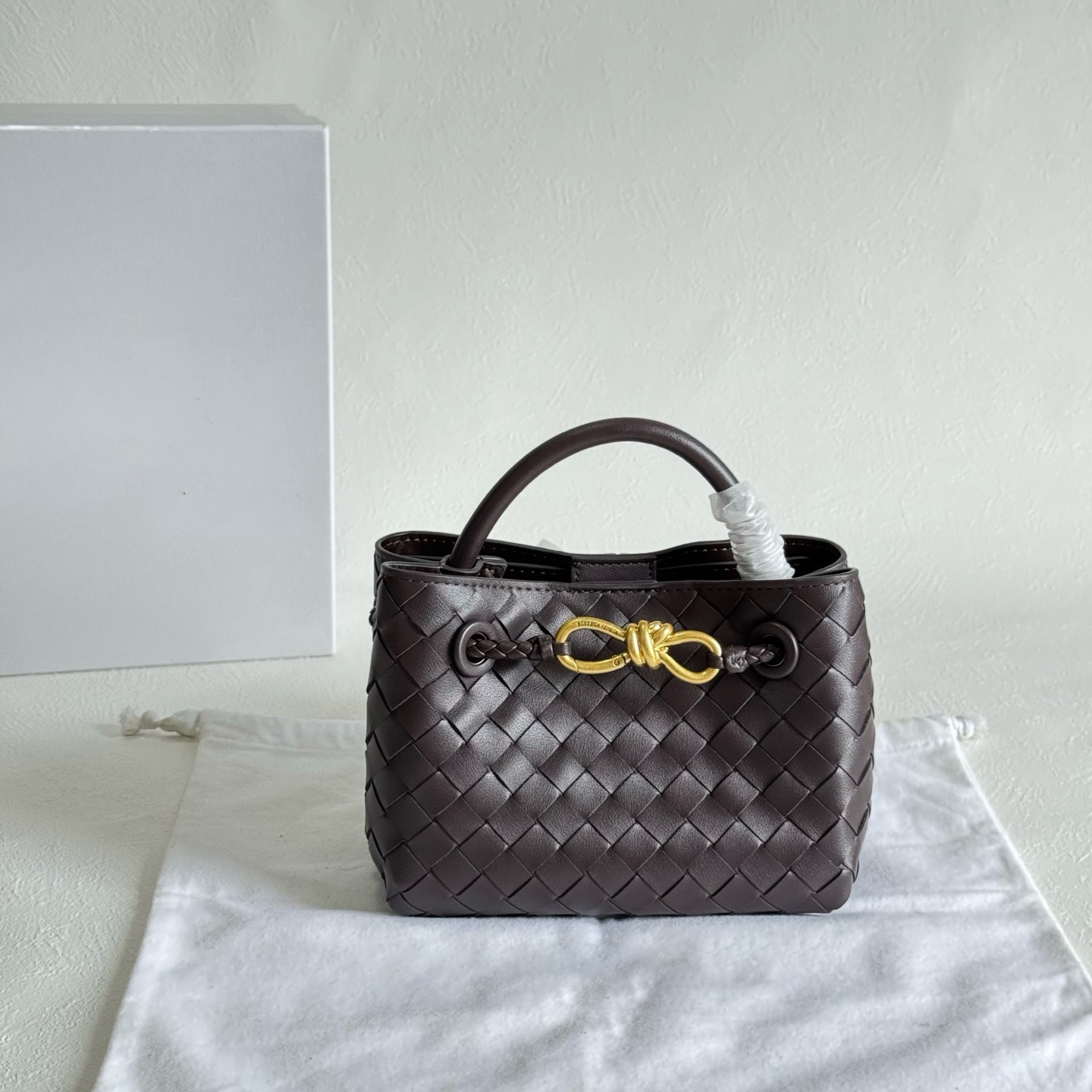 10a Top Mirror Quality Luxury Designer Handbags Real Leather Mini Andiamo Bag Eight Character Buckle Weave Crossbody Bag