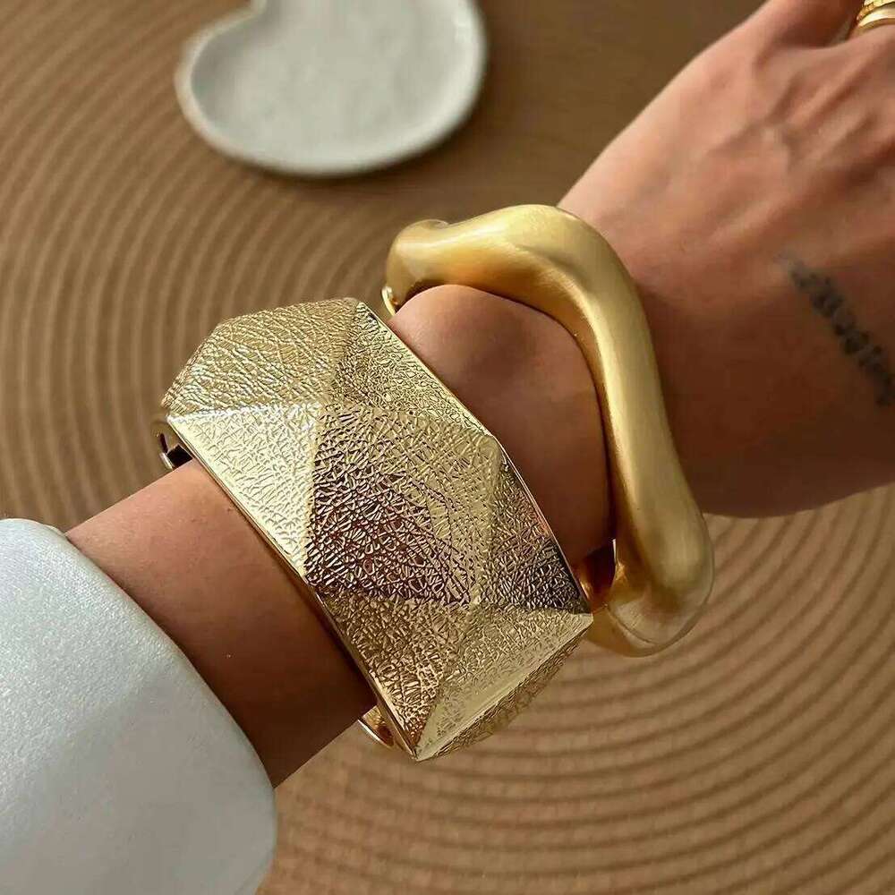 Ingemark 4 Styles Exaggerated Punk Heavy Metal Wide Cuff Bangles Women Hip Hop Geometric Spring Bracelet Steampunk Jewelry Men