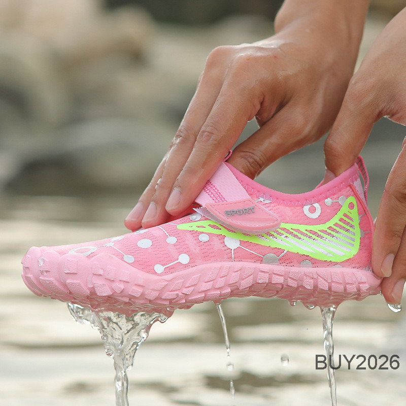 Designer 2026 Beach shoes water wading shoes diving and snorkeling shoes non-slip and cut-resistant shoes for women soft-soled shoes for men non-sli