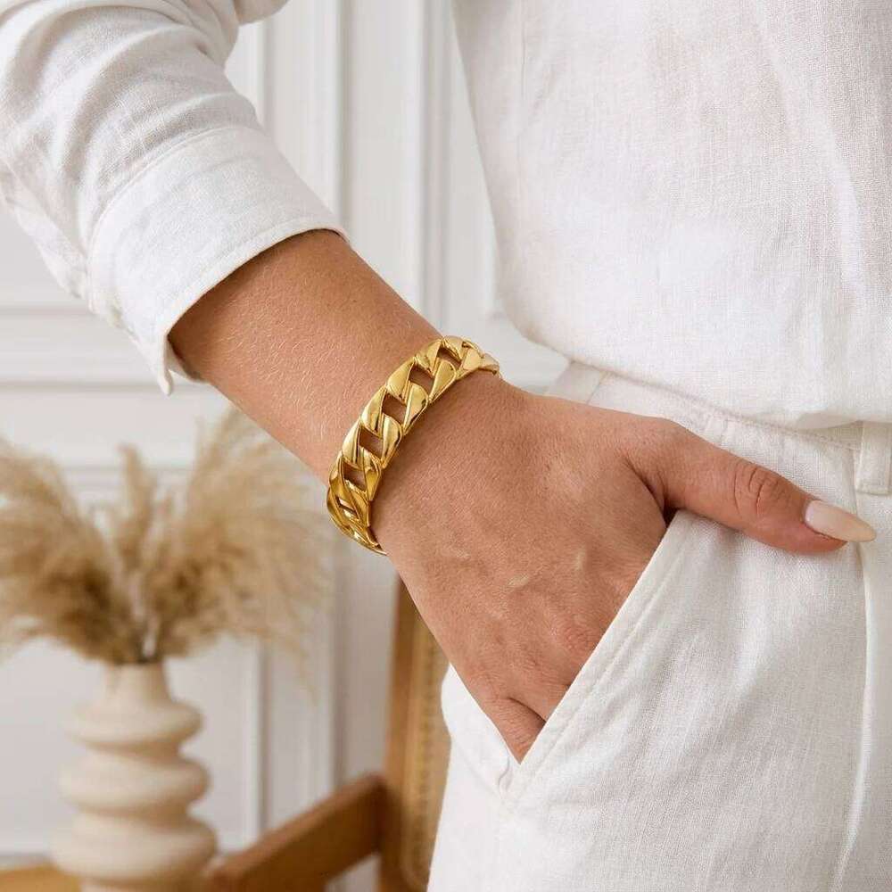 Unique Stainless Steel Punk Retro Hollow Design for Women Men Gold Color Spiral Geometry Bangle Girls Party Jewelry