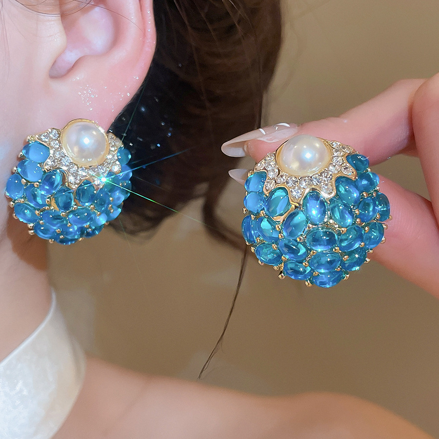 Luxury Designer Jewelry For Women Qingdao Vintage Second-hand Simple Fresh Earrings Versatile Sweet Exquisite Earrings Colorful Glass Stud Earrings