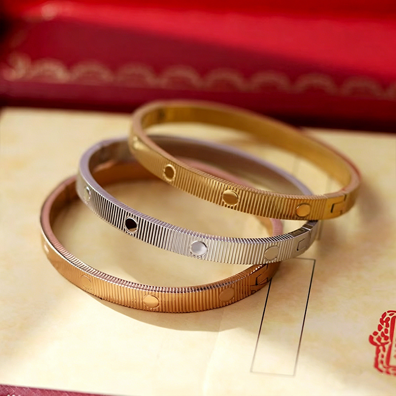 Fashion Classic Love New Bracelet Width 7mm Stainless Steel High Quality Box Jewelry Designer for Women