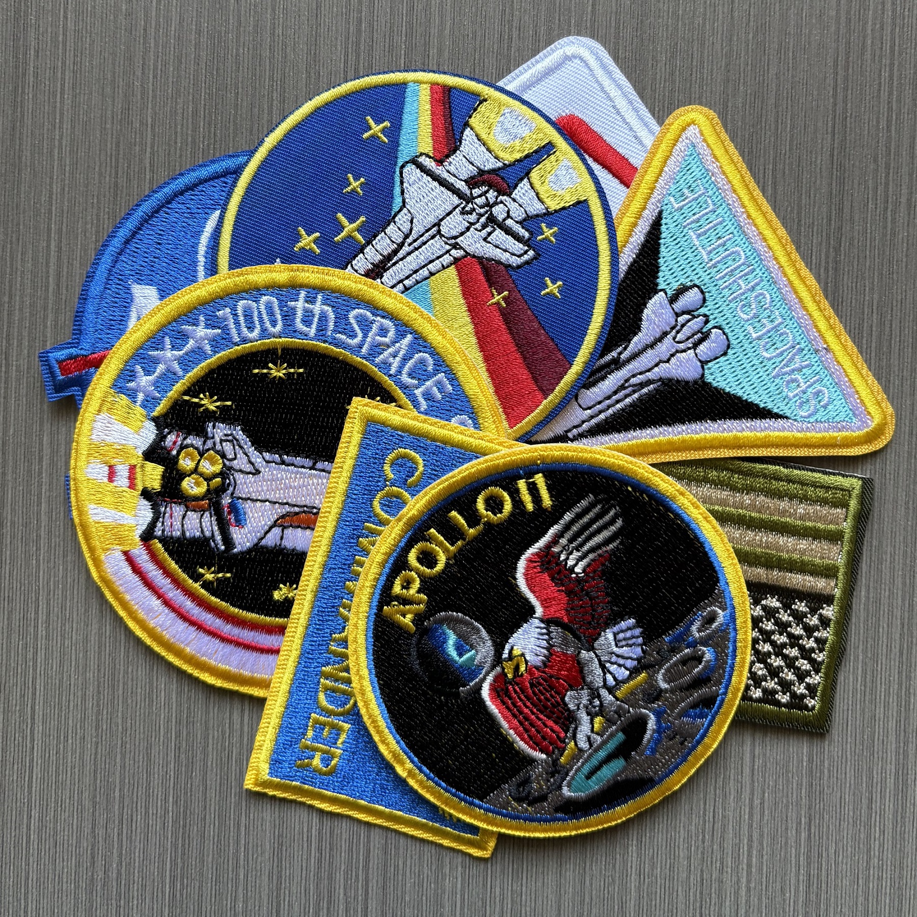 10 pièces astronaute fer sur patchs de broderie aérospatial amoureux Logo brassard Badge applique pour coudre veste jean sac chapeau sac à dos vê