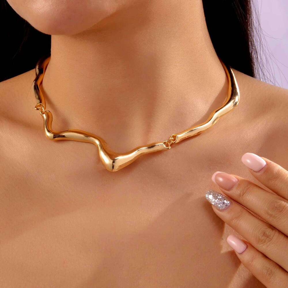 Punk Metal Pendant Necklace for Women Men Fashion Irregular Geometric Long Sweater Chain Minimalist Jewelry Accessories Gifts