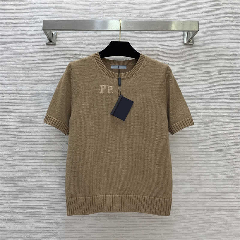 designer sweater women Gold thread blended yarn fabric tee chest letter logo loose fashion round neck pullover short top