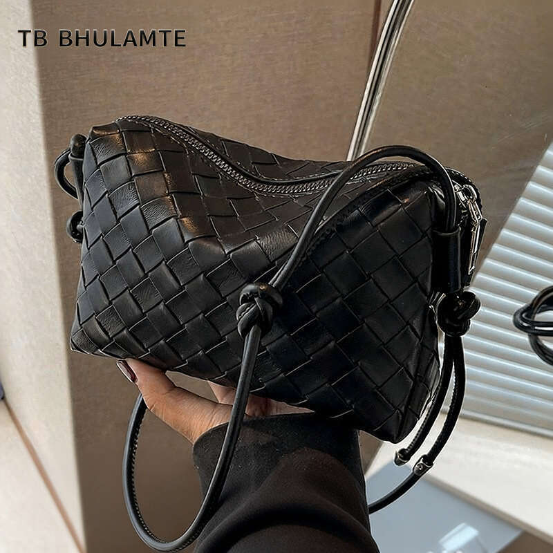 TB BHULAMTE Elegant Woven Small Square For Women 2026 Summer New Vintage Shoulder Crossbody Simple Casual Pillow Bag