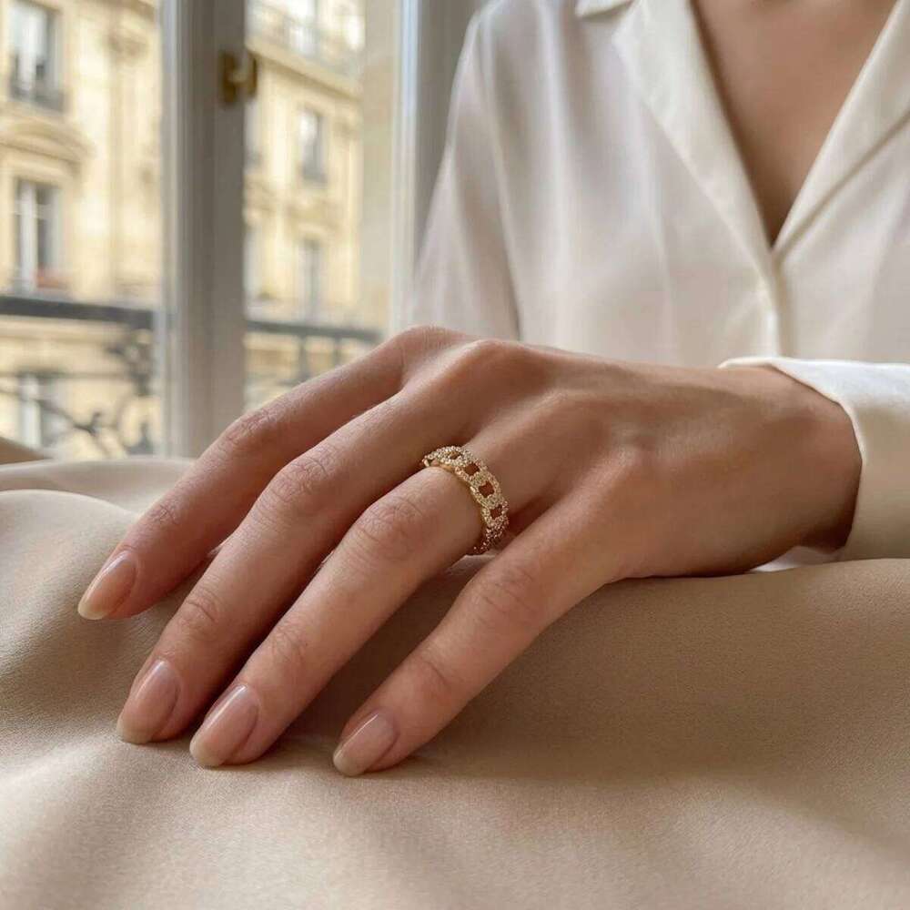Inlaid Rhinestone Twist Wrap Chain Opening For Women Men Fashion Shiny Geometric Finger Rings Party Daily Luxury Jewelry