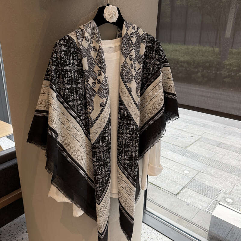 Women's Cotton-Linen For Summer, Star And Flower Pattern, Korean Style Versatile Scarf, Summer Sun Protection Shawl, Thin Square Scarf Laotie L