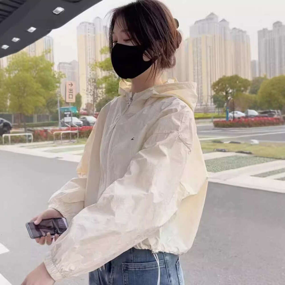 Sun Protection Clothing For Women, Summer Thin Jacket, 2024 New Short Style, Loose Fit, Versatile Hooded Sun Protection Top For Petite Sizes 0B3