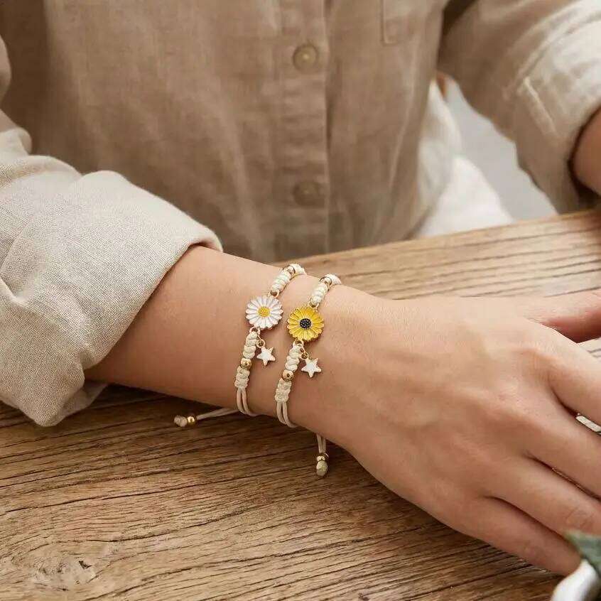 Handmade Braided Sunflower Bracelet for Women Adjustable Rope Star Charm Bracelets Boho Summer Beach Jewelry Friendship Gifts