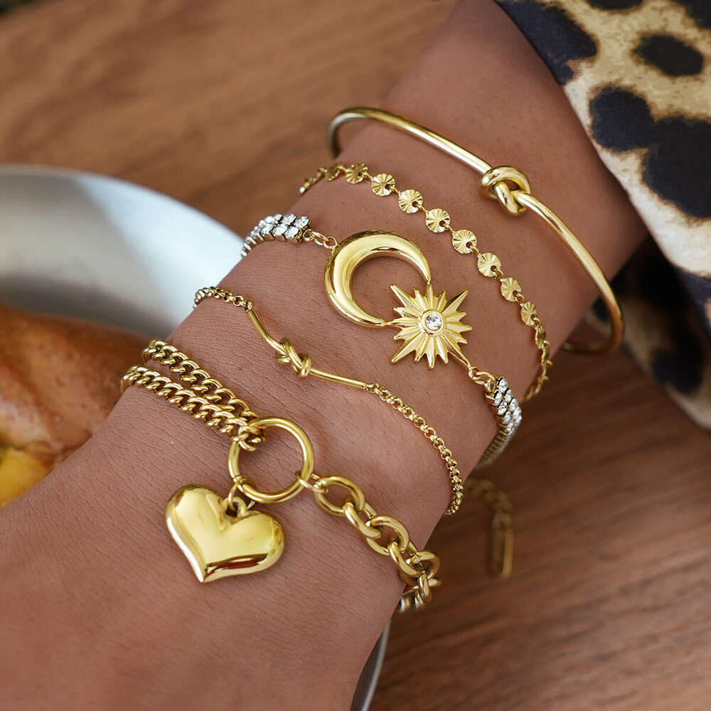 Women'S Star Moon Bracelet Women'S Simple Fashion Bracelet For Daily Wear Unique Design Stainless Steel Star Moon Jewelry