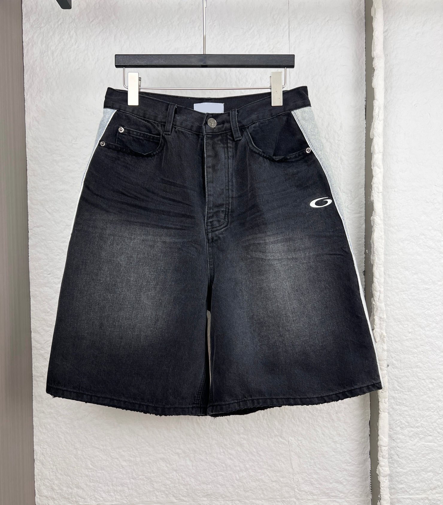 Men's Plus Size Shorts with cotton printing and embroidery,Triangle iron 100% replica of European sizeCotton shorts 357i