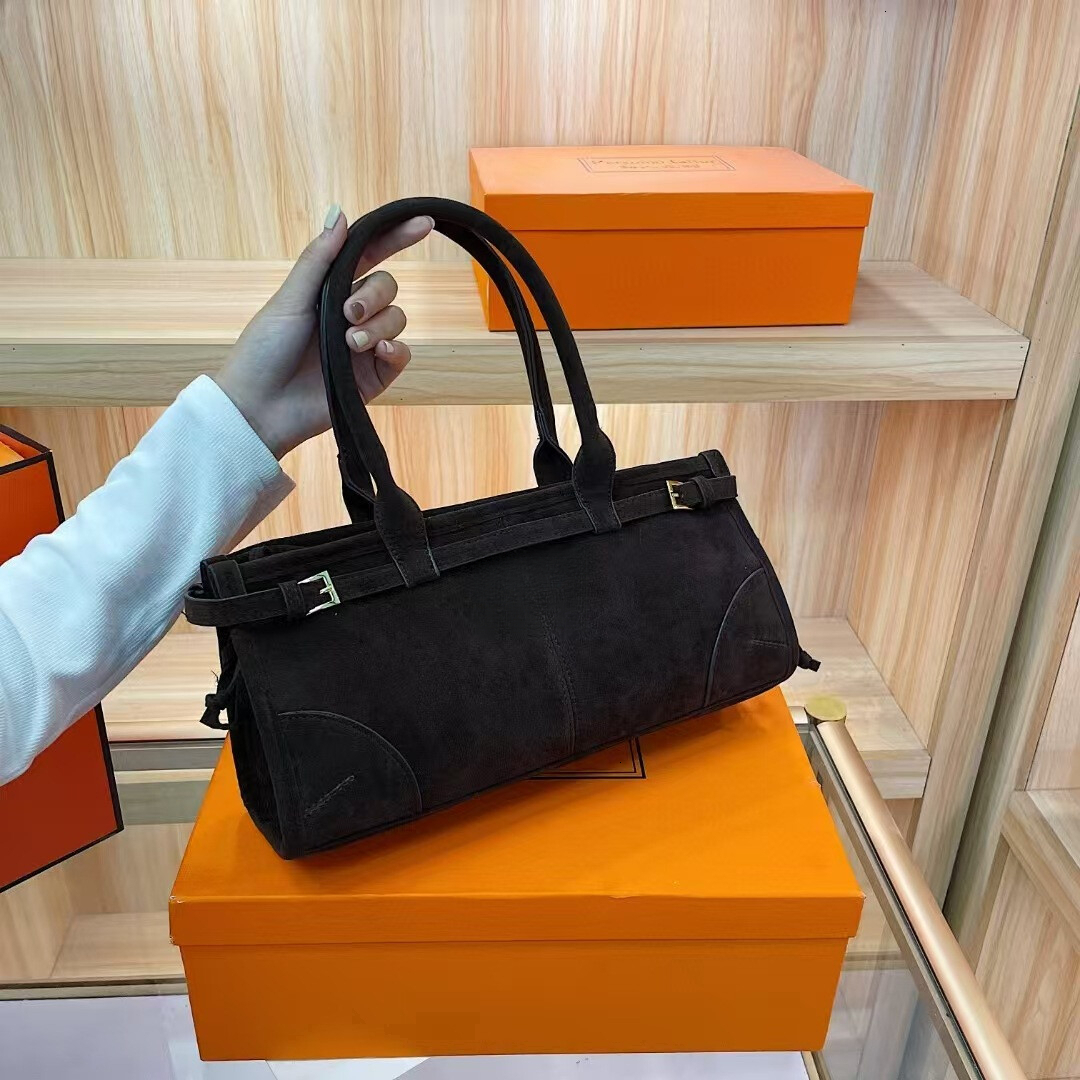 Classic Brand Designer P Triangle Shape Wax Leather Bright Face Handbag New High-end Handheld Armpit Bag Women's Fashion Casual One Shoulder