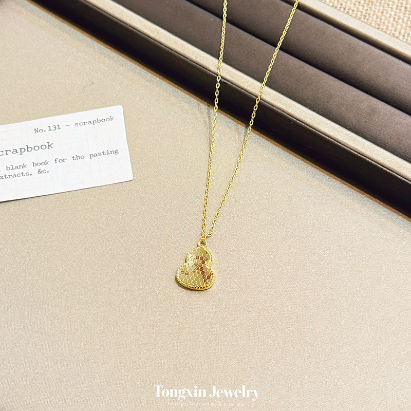 New Chinese-style gold-plated gourd pendant necklace, light luxury and high-end feel, double-sided exquisite collarbone chain, a gift for women