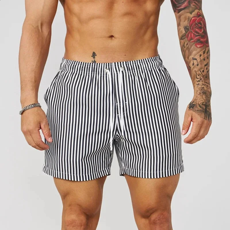 summer Mens sweatpants casual outdoor shorts breathable quick-dry running fitness fashion stripe beach sports shorts 260609BJ