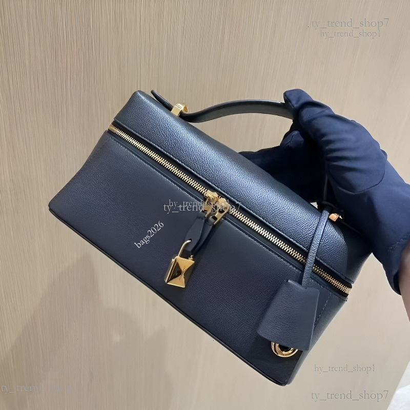 L23 Bag Cosmetic Bags Cases Womens Makeup Bag New Style Womens Handbag Hollow Bird Pattern Soft Feel Leather Cosmetic Pouch ba 581 a00