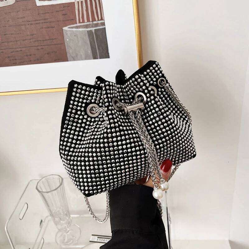 Designer Bag Luxury New High Quality Horseshoe Bucket Bag Exquisite PU Rivet Sequin Design Women's One Shoulder Handbag 76847
