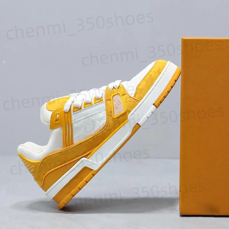2026 New Designer Sport Shoes Logo Embossed Trainer Sneaker white black sky blue green denim pink red luxurys mens casual sneakers low platform wome