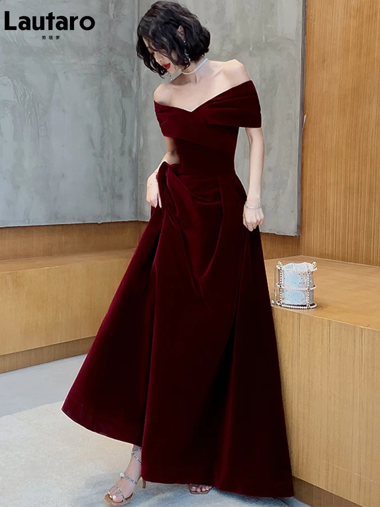 Lautaro Spring Long y Elegant Wine Red Soft Velvet Evening Party Wedding Dresses for Women Off Shoulder Maxi Dress 260609BJ