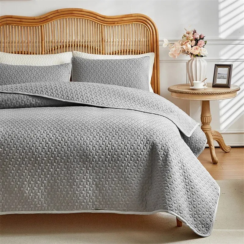 27BFA Luxury Silk Mattress Topper for Enhanced Comfort-image-1109938086