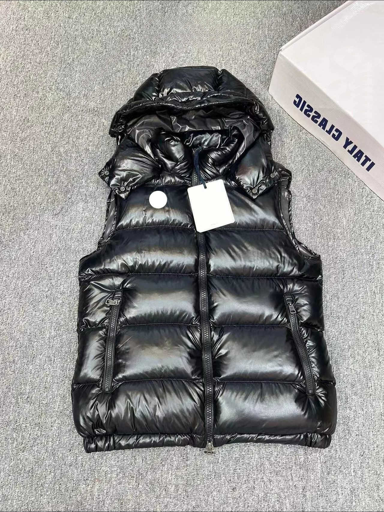Mens Vest Designer Gilet Puffer Winter Clothes Have Down Thick Hooded Jacket Body Warmer Classic Park Weste Coats For Womens Apparel Windbreaker Out