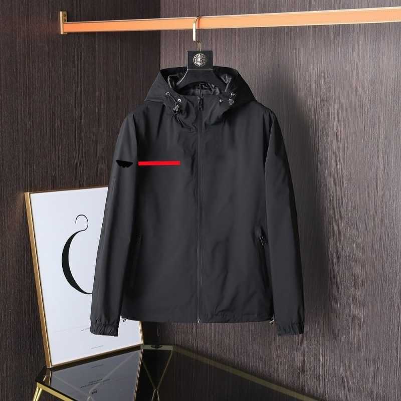 Designer mens jacket men hoodies Coat Assault jackets Spring Autumn fashionable Pullover hooded Couple Windbreaker outdoor waterproof Top Clothing Q